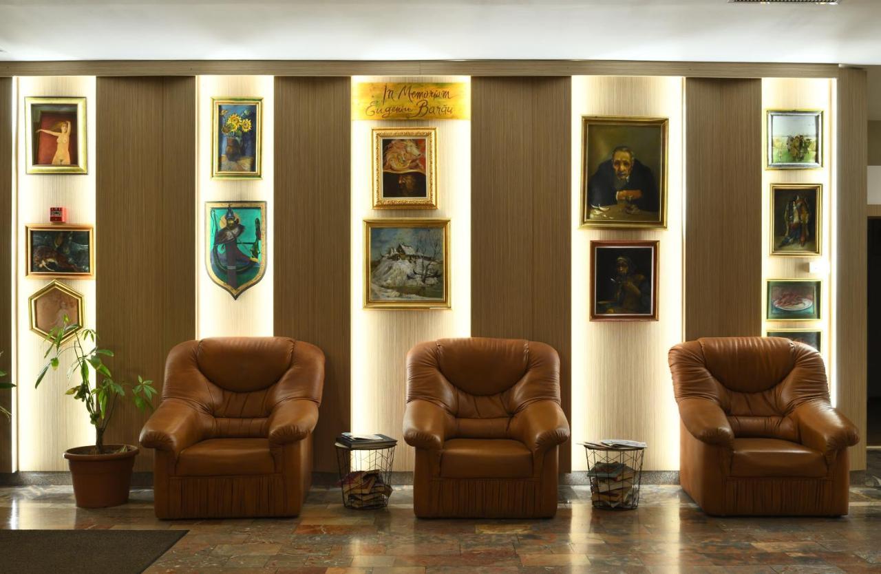 Hotel Select Tulcea Extérieur photo