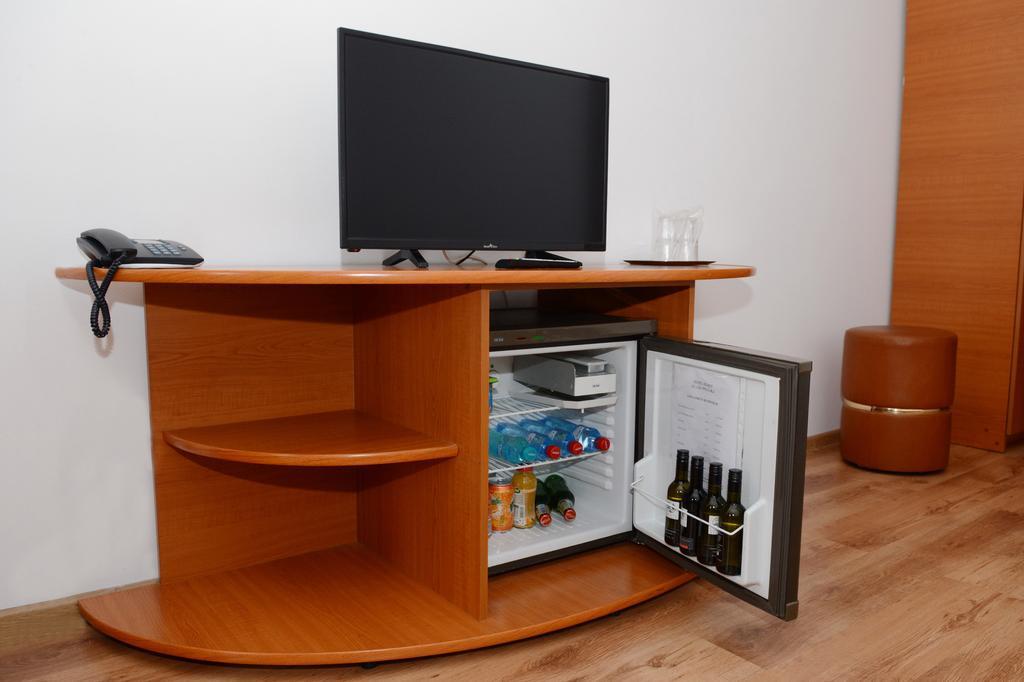 Hotel Select Tulcea Extérieur photo